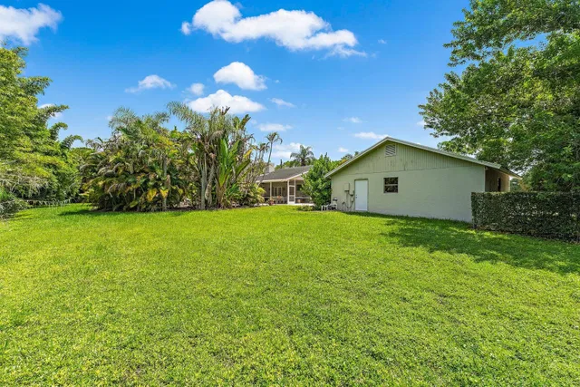 Residence photo 42