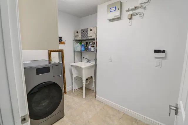 Residence photo 19