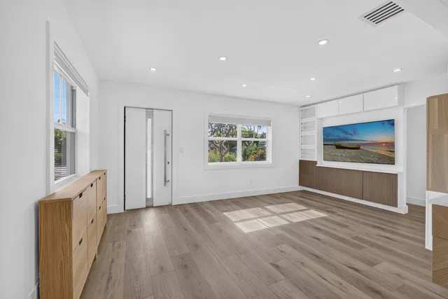  Residence photo 9