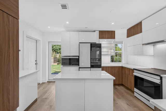  Residence photo 15