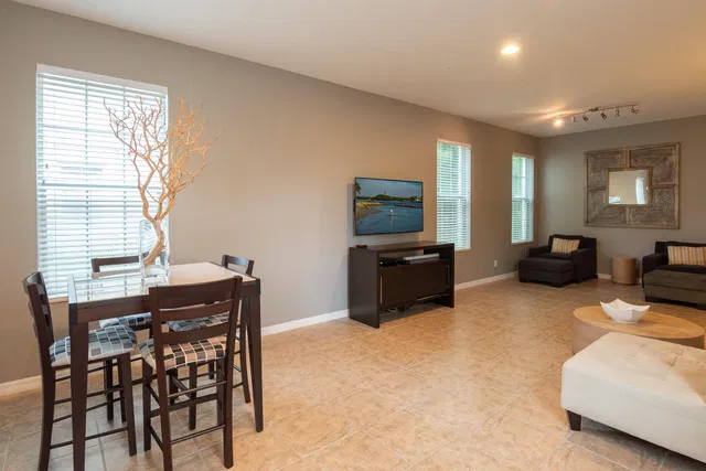 Canterbury Place Residence photo 9
