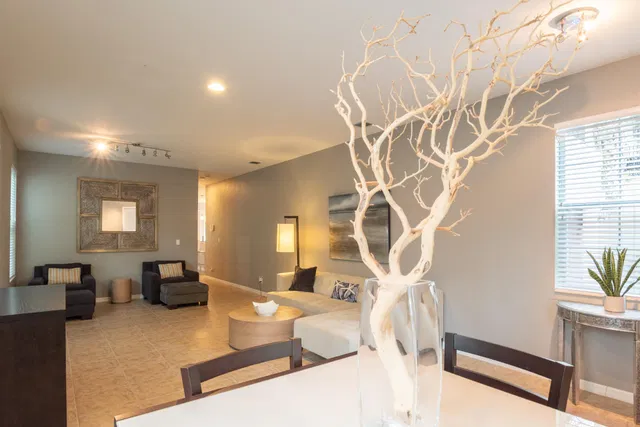 Canterbury Place Residence photo 11