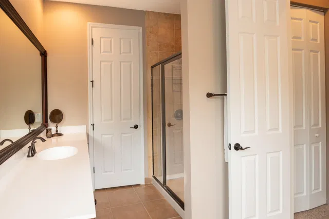 Canterbury Place Residence photo 16
