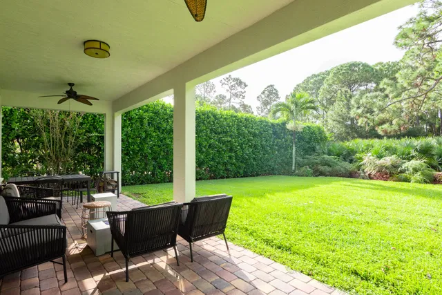 Canterbury Place Residence photo 24