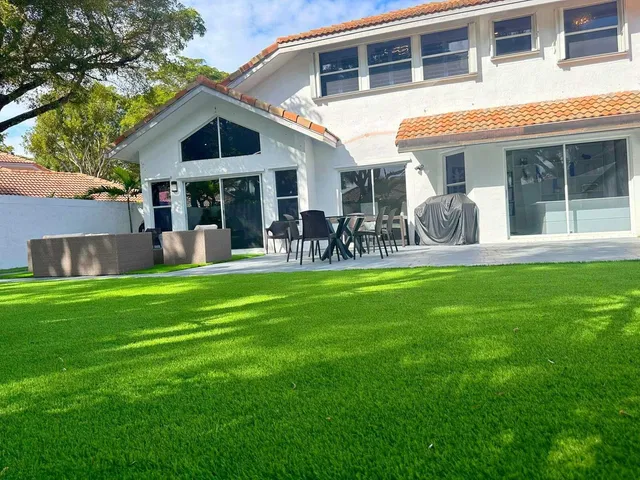 Residence photo 4