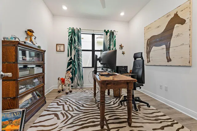 Residence photo 5