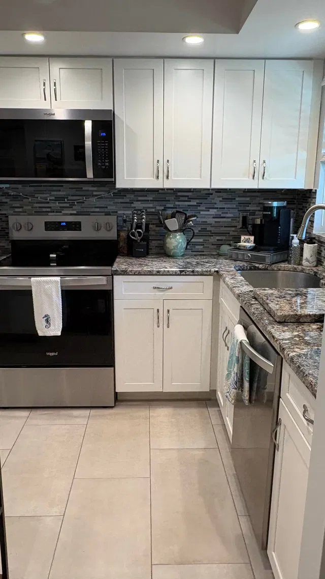 Singer Island Unit 124 photo 12
