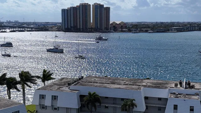 Singer Island Unit 124 photo 42