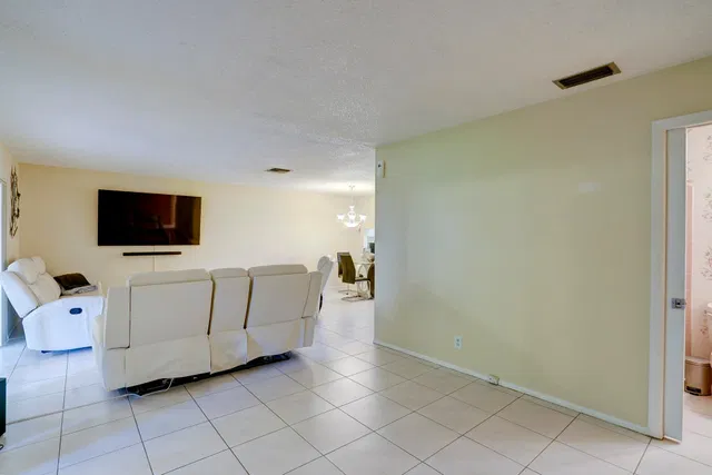  Unit 144 photo 9