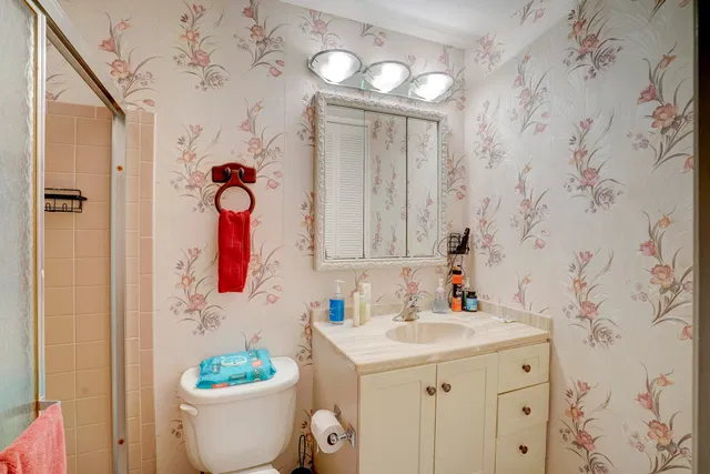  Unit 144 photo 11