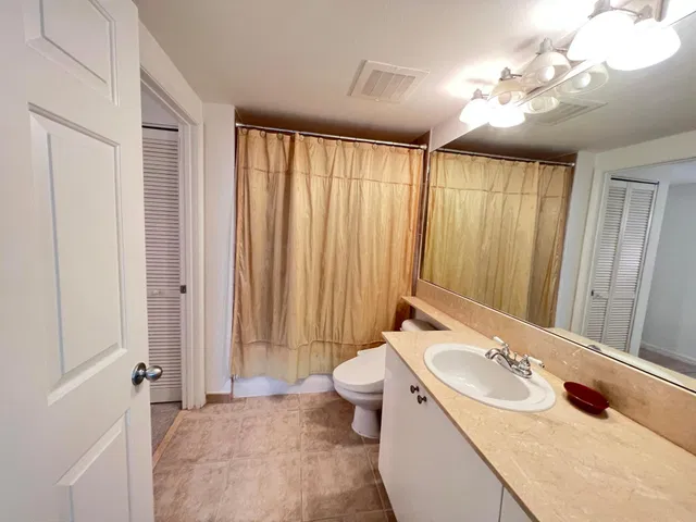  Unit 307 photo 15