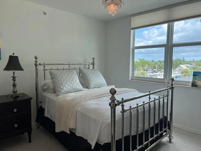  Unit 307 photo 17