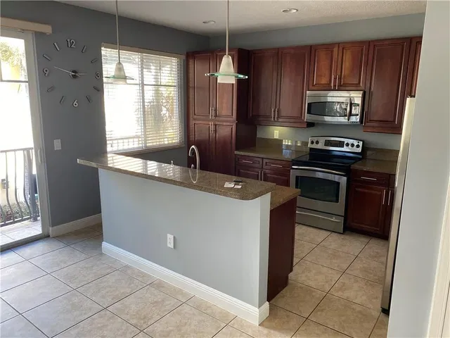 Residence photo 5