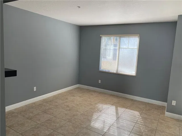 Residence photo 12