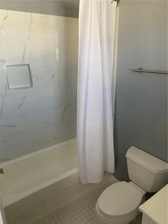 Residence photo 17