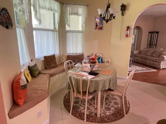  Residence photo 9