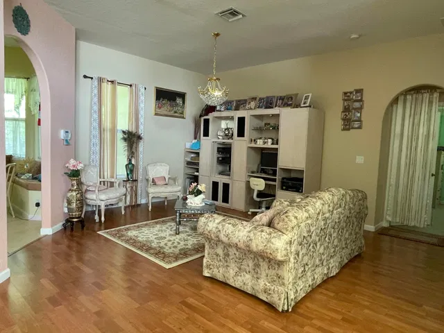  Residence photo 13