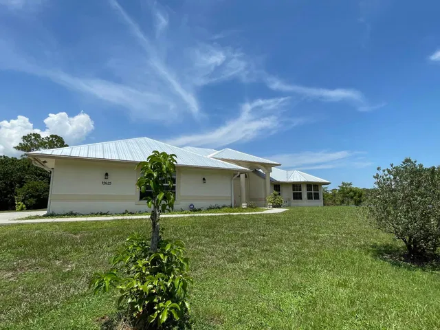  Residence photo 35