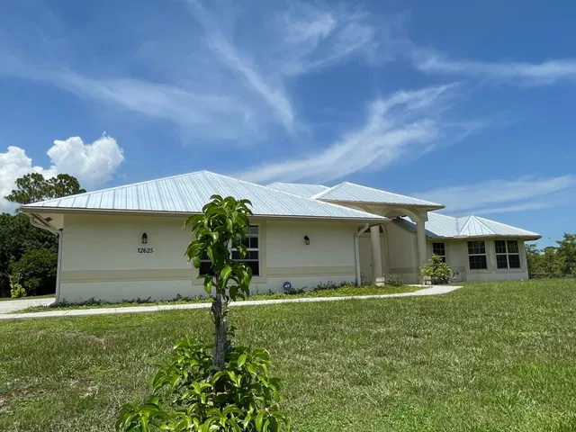  Residence photo 36