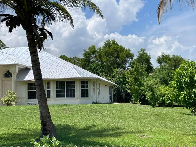  Residence photo 42
