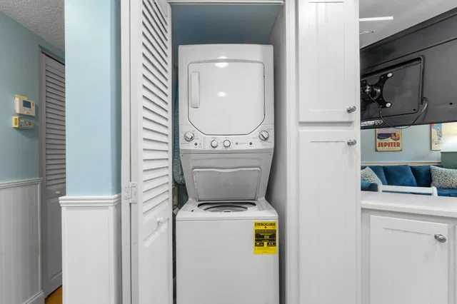  Unit E204 photo 12
