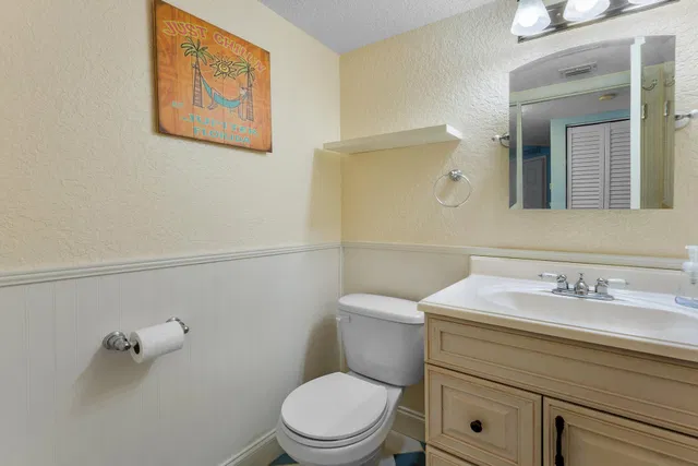  Unit E204 photo 16
