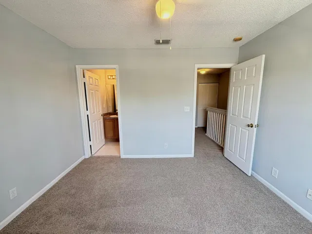 Residence photo 16