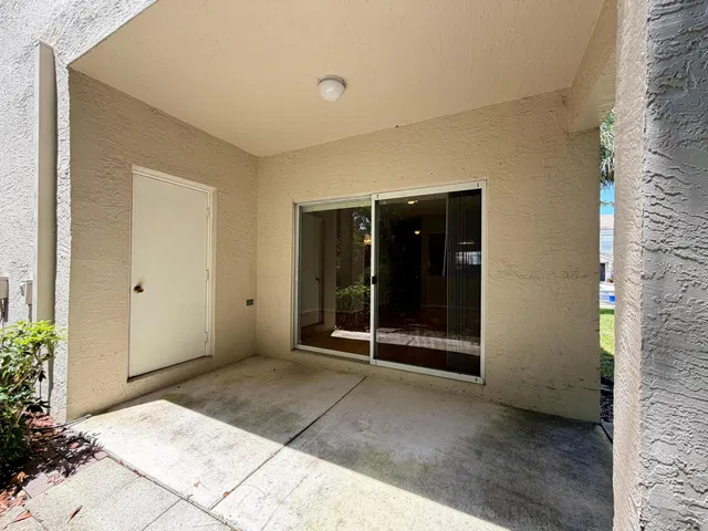 Residence photo 22