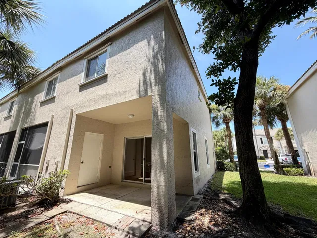 Residence photo 23