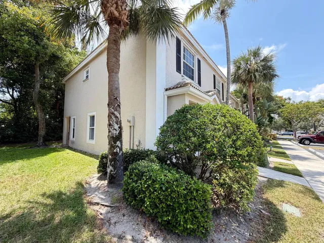 Residence photo 26