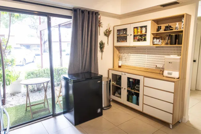  Residence photo 7