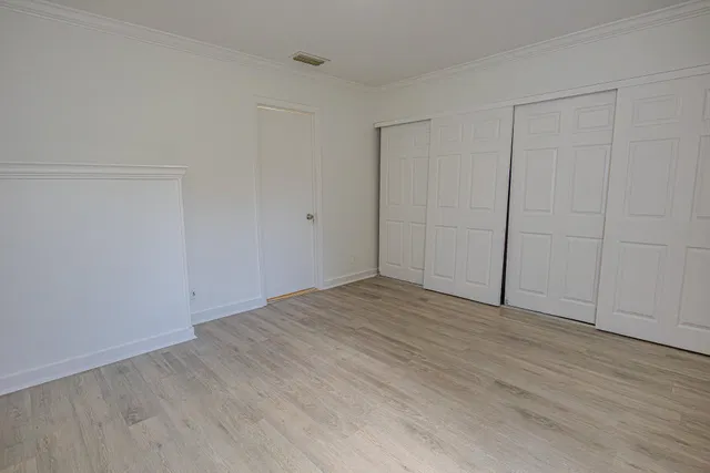 Unit C photo 18