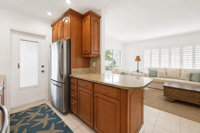 South Palm Beach Unit F3 photo 9