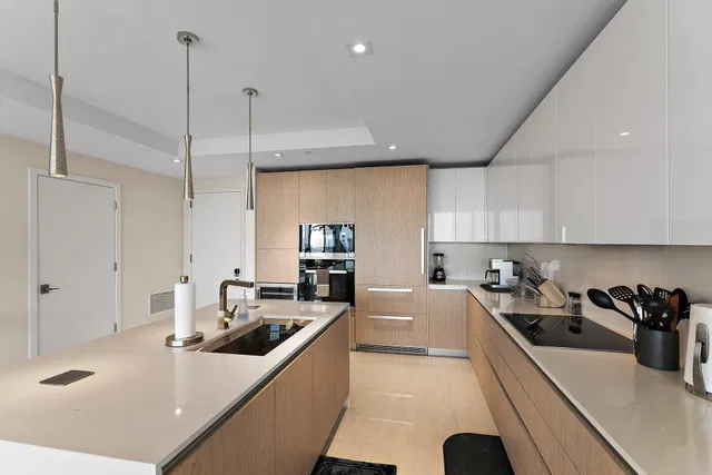 Amrit Ocean Resort & Residences Unit 1906 photo 6