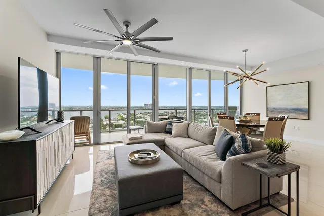 Amrit Ocean Resort & Residences Unit 1906 photo 8