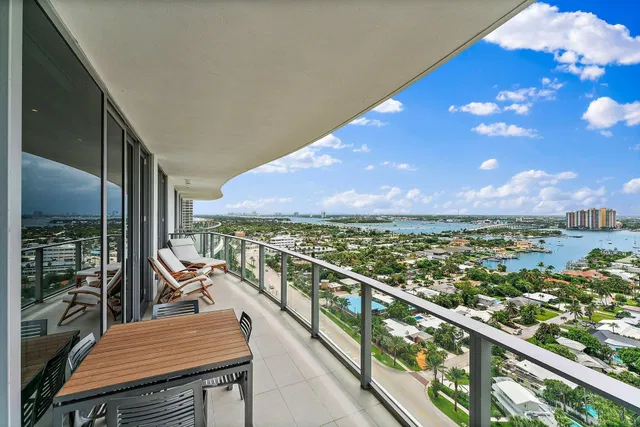 Amrit Ocean Resort & Residences Unit 1906 photo 12