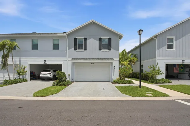 Residence photo 2