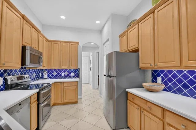  Residence photo 12