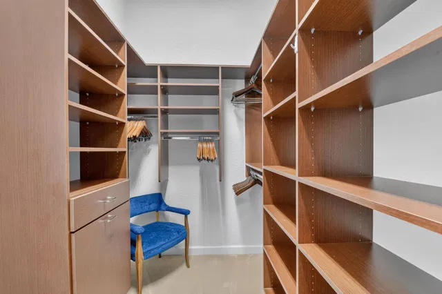  Residence photo 25