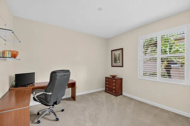 Residence photo 26