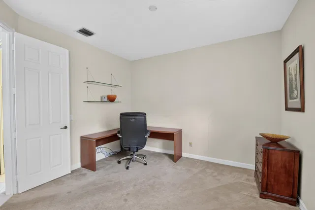  Residence photo 27