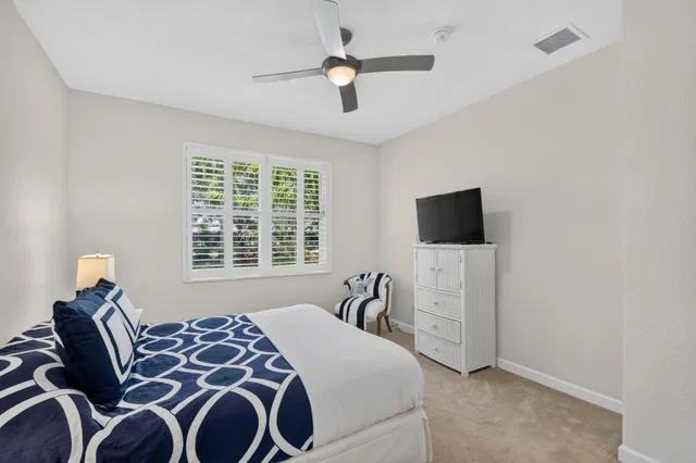  Residence photo 32