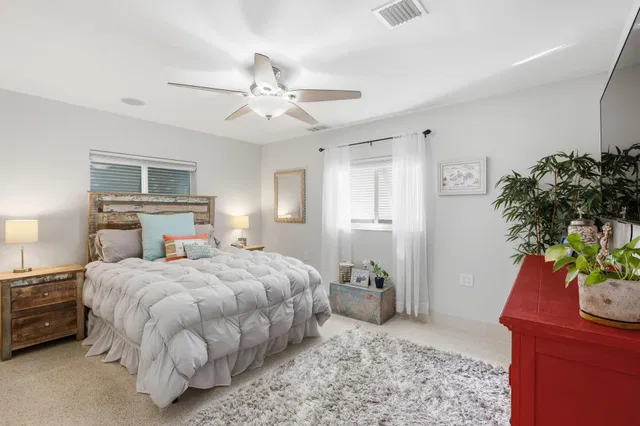Residence photo 14