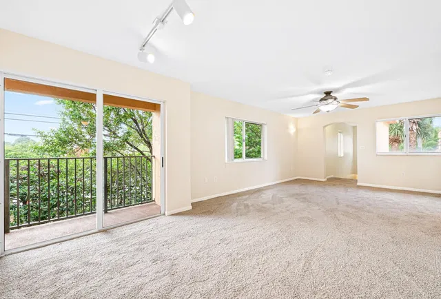  Unit 206 photo 7