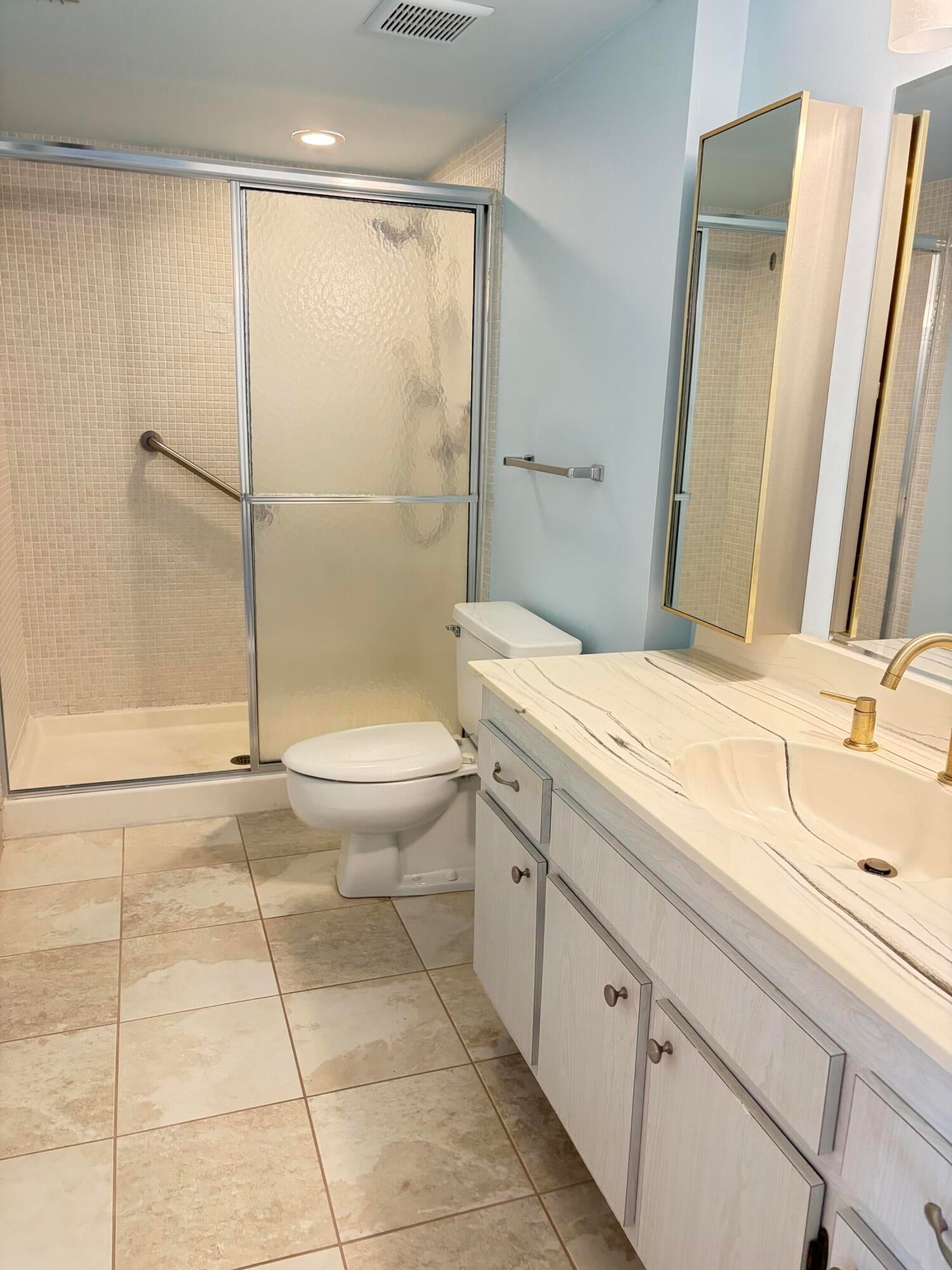 Unit 9-305 photo 23