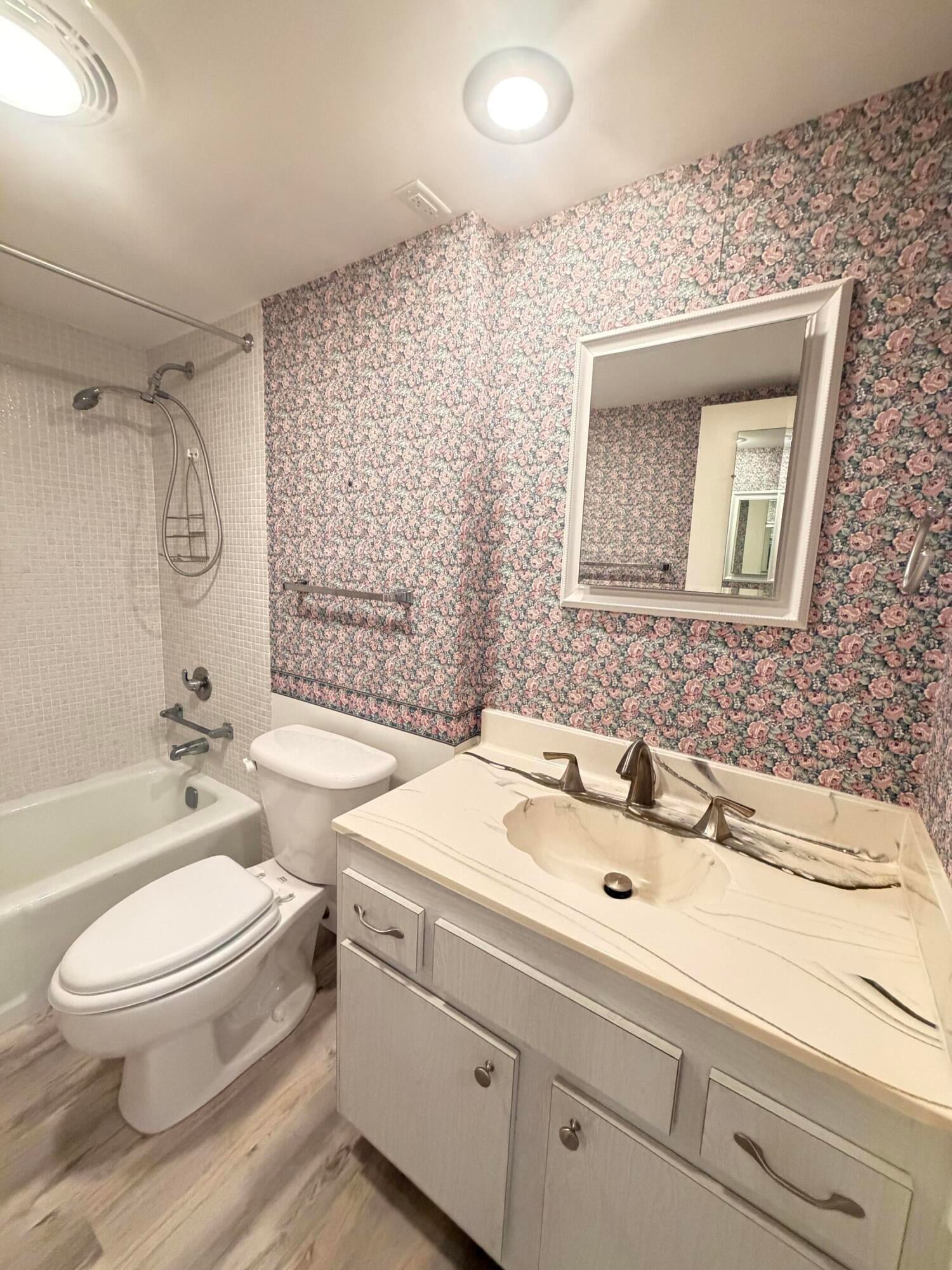 Unit 9-305 photo 28
