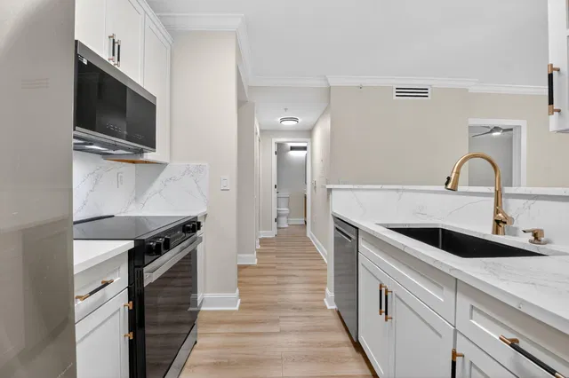 Courtyards in Cityplace Unit 412 photo 10