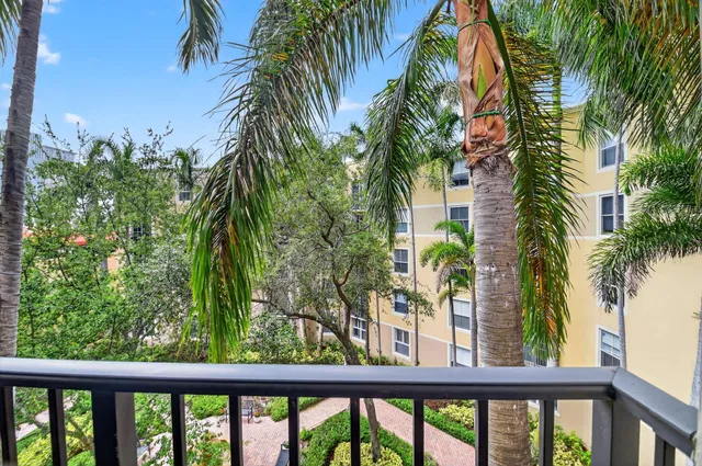 Courtyards in Cityplace Unit 412 photo 29