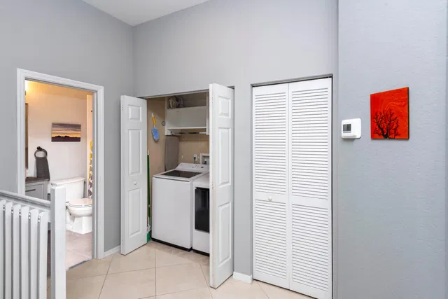  Unit 211 photo 40