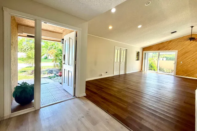 Residence photo 9